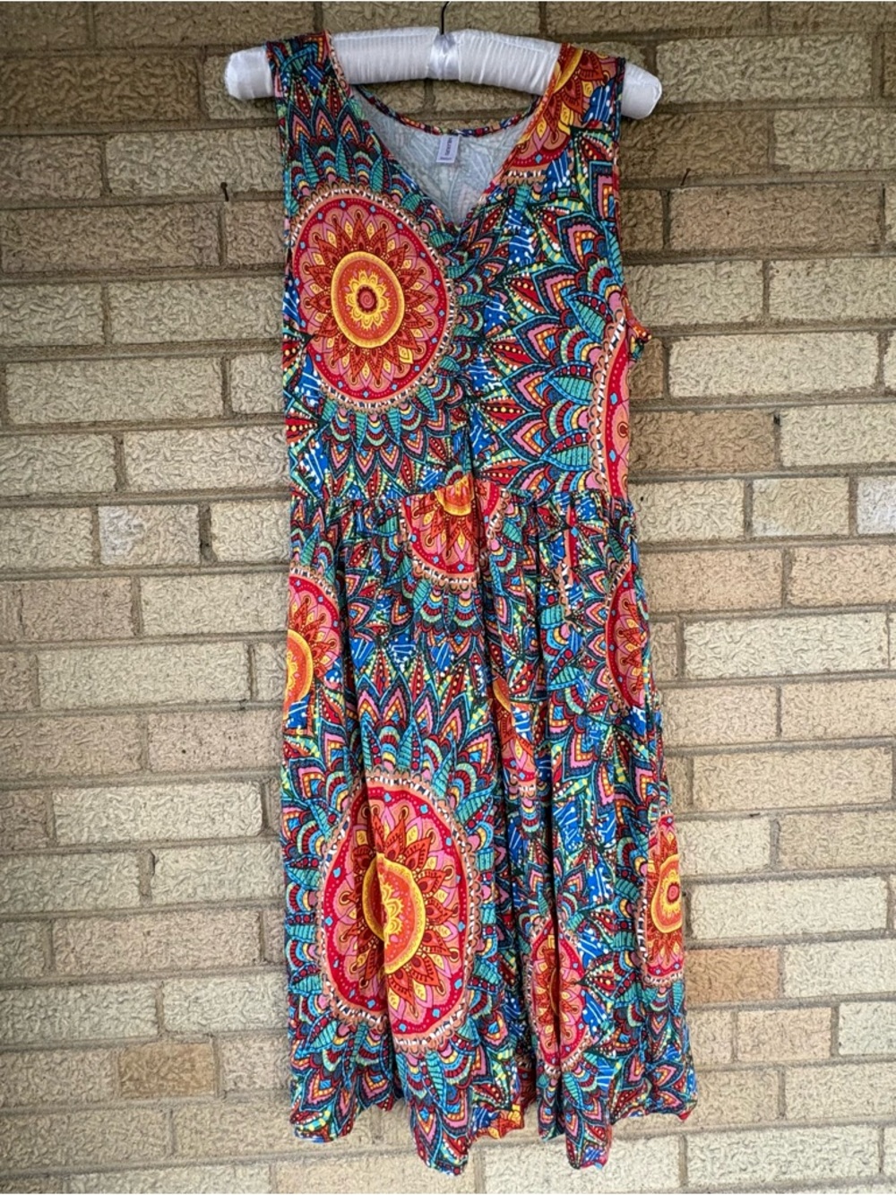 Sleeveless V-Neck Midi Dress in Multicolor Mandala Print